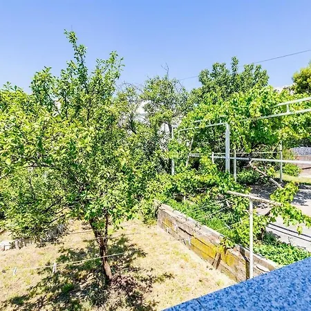 Adora A4 Appartement *